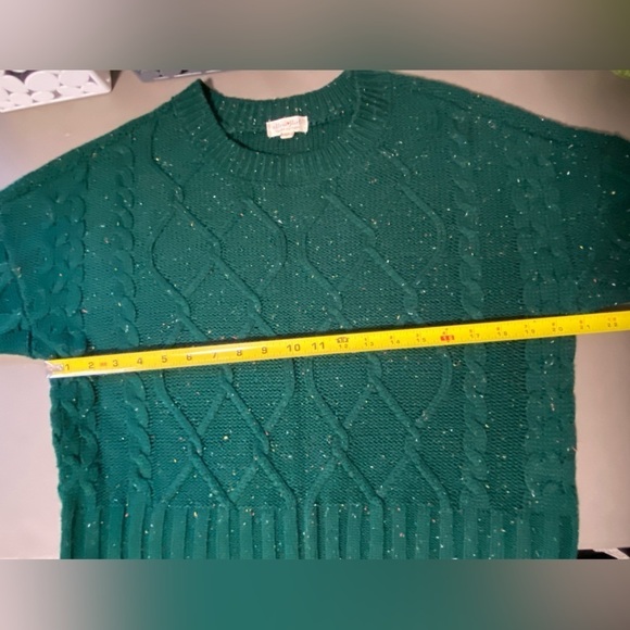 Ultra Flirt Cable Knit Sweater, Botanical Garden Green, size large - Picture 7 of 9
